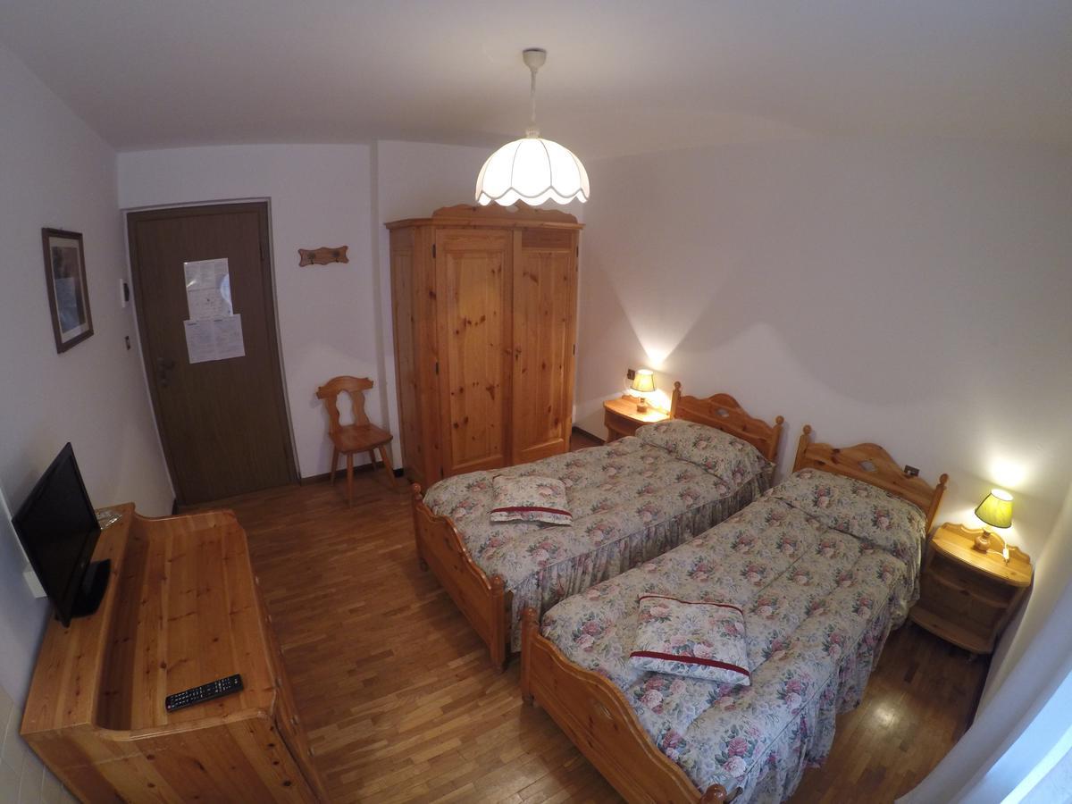 Hotel Fiames Cortina d'Ampezzo Exterior photo